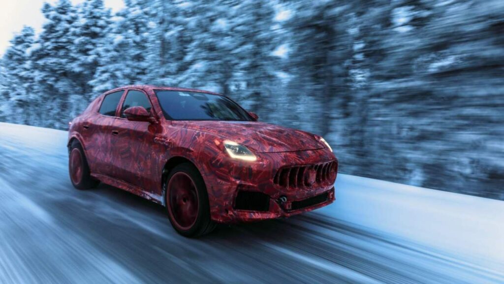 Watch the Maserati Grecale prototype frolicking on the snow